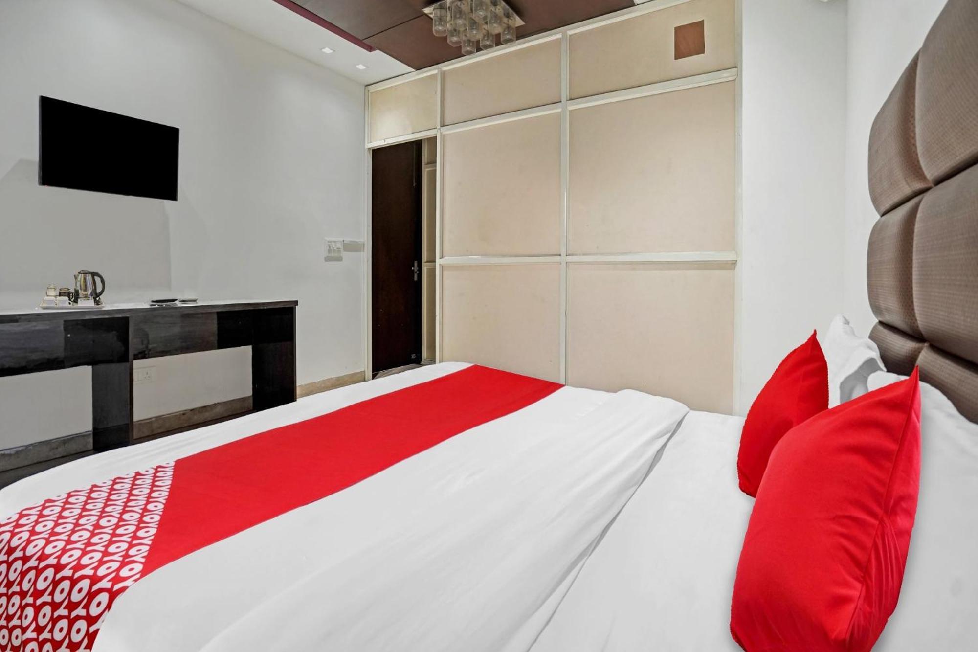 Hotel O South Galaxy Nové Dillí Exteriér fotografie